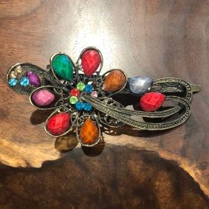 2/$10 Vintage, beautiful hair clip